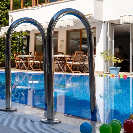 Cunda Giritlioglu Adult Only Ayvalı