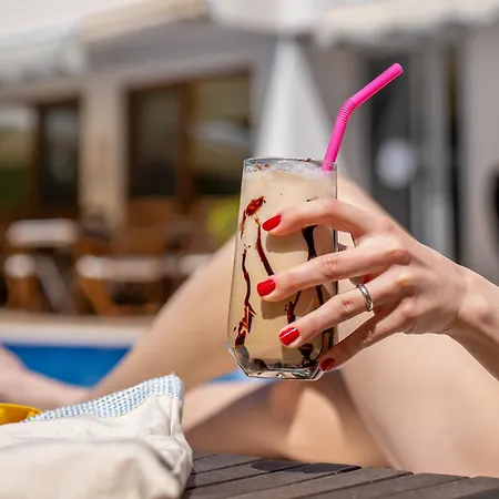 Cunda Giritlioglu Adult Only Hotel