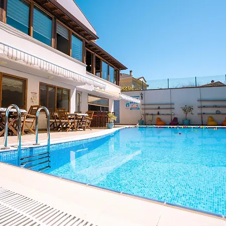 Cunda Giritlioğlu 2*