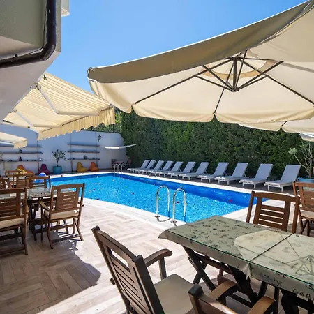 Otel Cunda Giritlioğlu Ayvalı