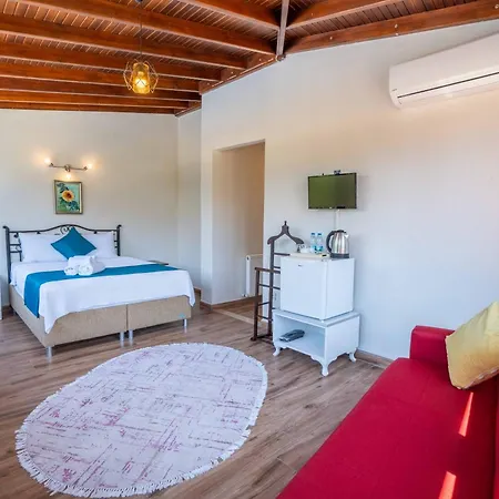 Cunda Giritlioğlu Otel 2*