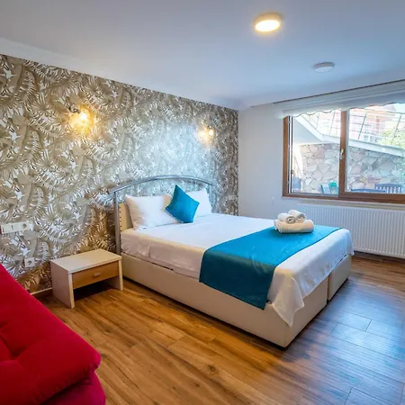 Otel Cunda Giritlioğlu Ayvalı