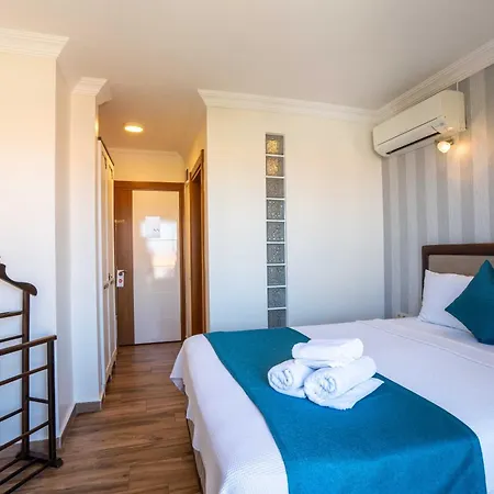 Otel Cunda Giritlioğlu 2*