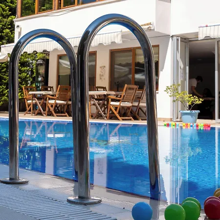 Otel Cunda Giritlioğlu 2*