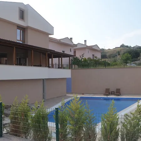 Otel Cunda Giritlioğlu Ayvalı
